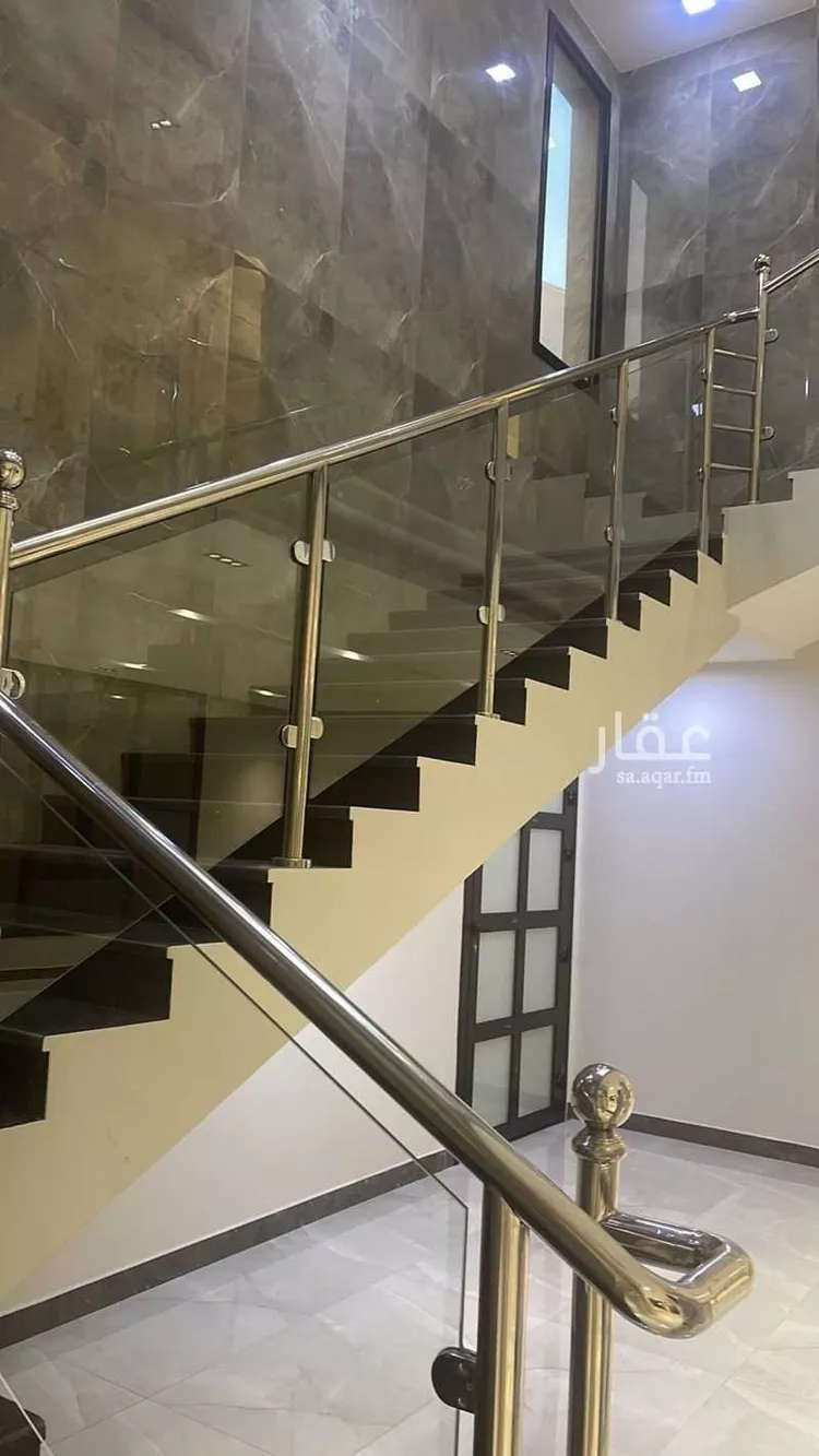 فيلا للبيع في شارع رفحاء, حي ضاحية الملك فهد, مدينة الدمام, المنطقة الشرقية 13