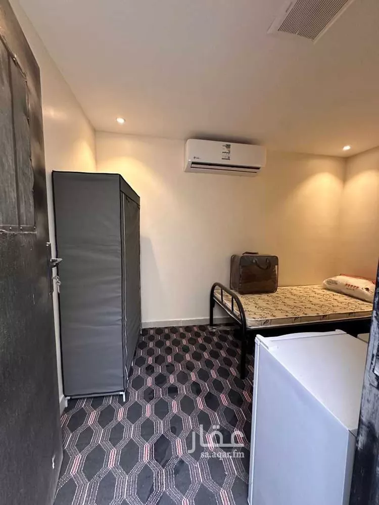 غرفة للإيجار في شارع عين صالح, حي عكاظ, مدينة الرياض, منطقة الرياض
