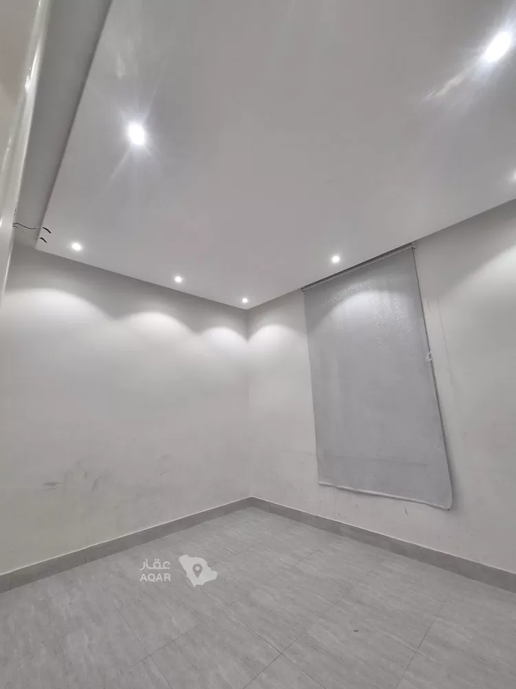 Floor for Rent in Riyadh Al Mahdiyah 6