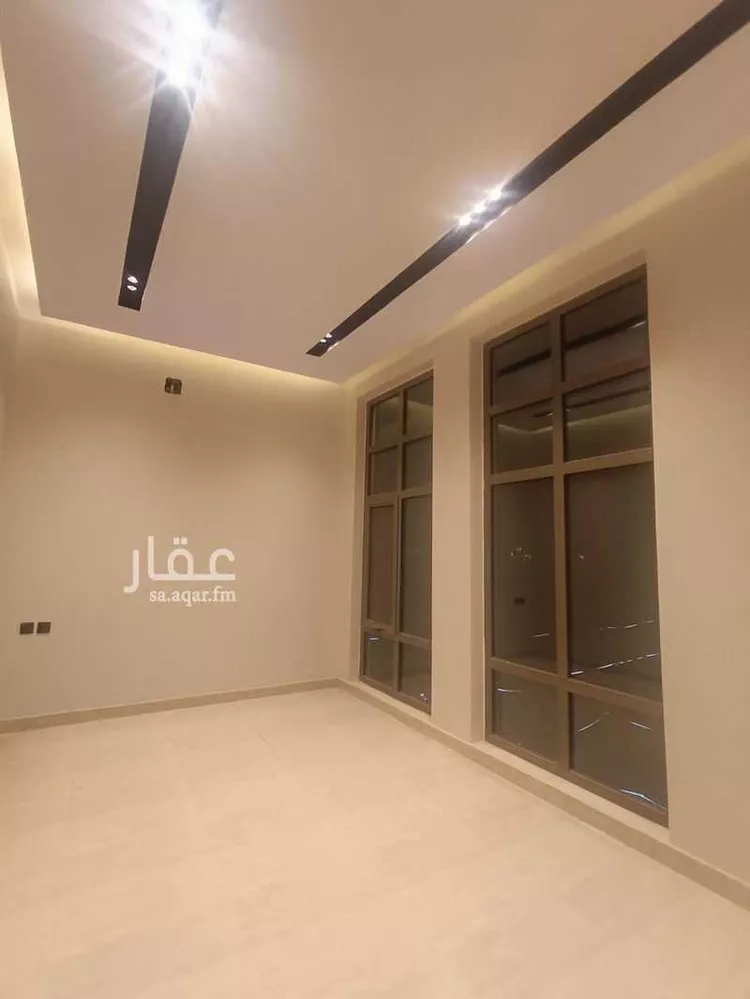 فيلا للبيع في شارع عثمان بن سليمان, حي المهدية, مدينة الرياض, منطقة الرياض صورة 3