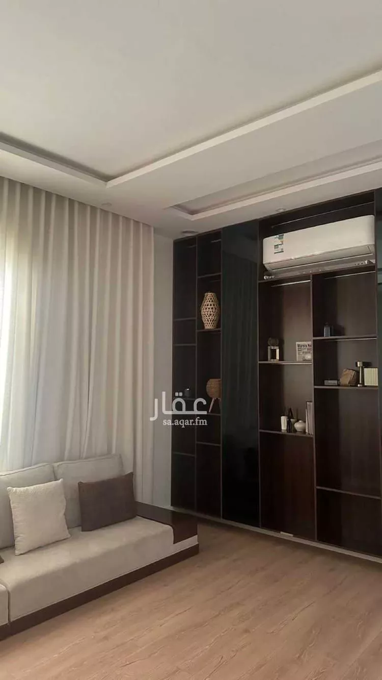 فيلا للبيع في شارع عمر البقاعي, حي المهدية, مدينة الرياض, منطقة الرياض صورة 2
