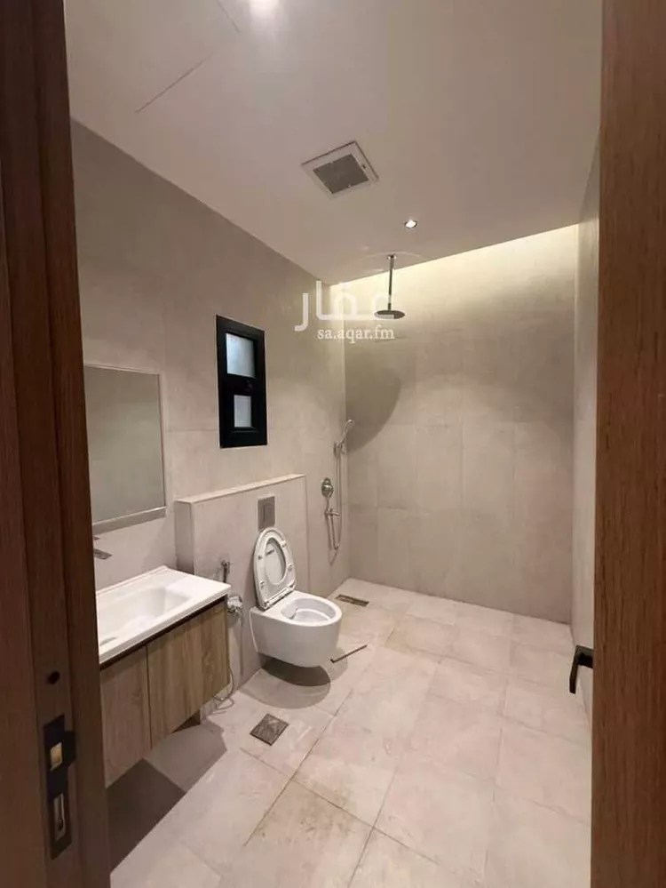 فيلا للبيع في شارع سيف الدين الخطيب, حي المهدية, مدينة الرياض, منطقة الرياض صورة 3