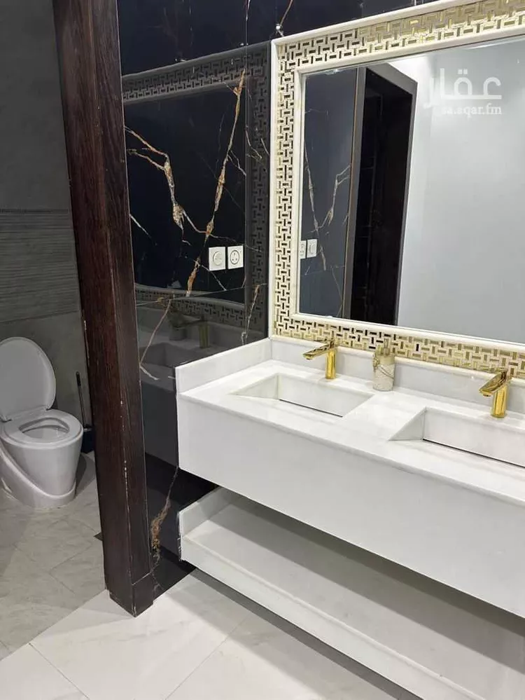 فيلا للبيع في شارع ابن المهاجر, حي المهدية, مدينة الرياض, منطقة الرياض صورة 4