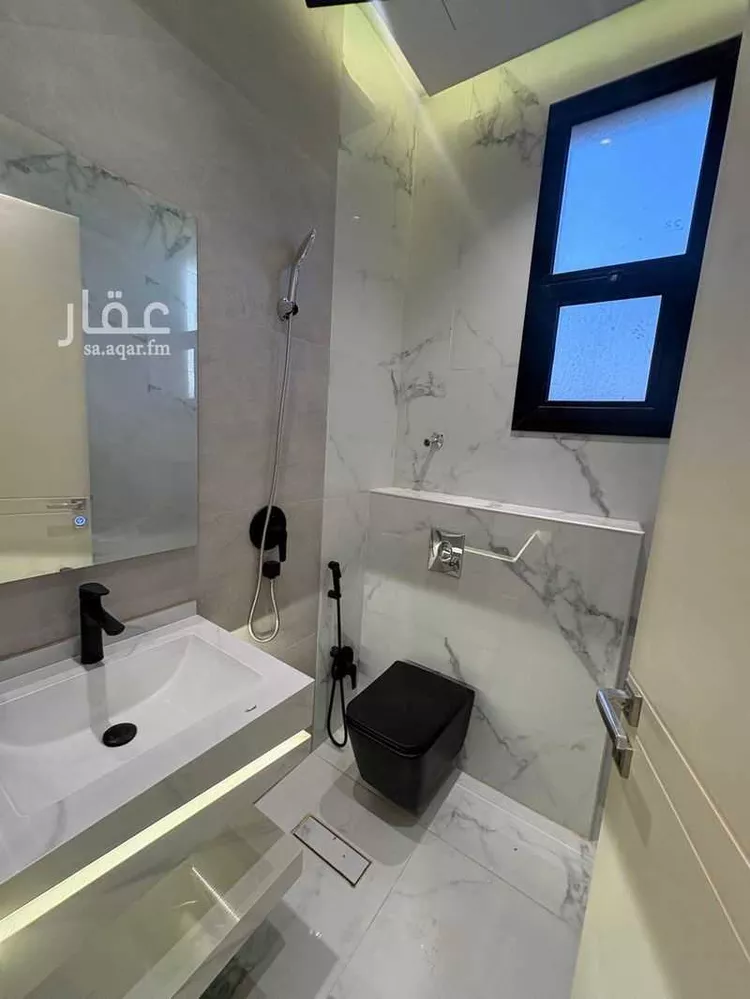 فيلا للبيع في شارع خلف الأحمر, حي المهدية, مدينة الرياض, منطقة الرياض 13