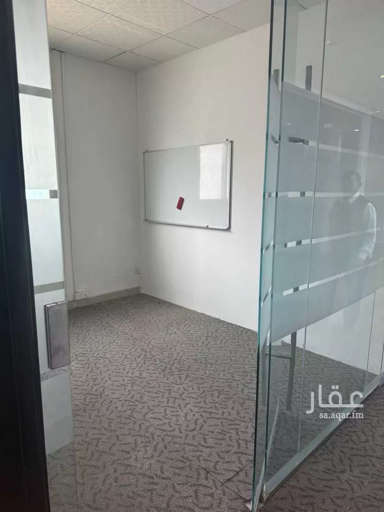 مكتب تجاري للإيجار في شارع الملك عبدالعزيز ابن عبدالرحمن سعود الفرعي, حي الغدير, مدينة الرياض, منطقة الرياض صورة 5