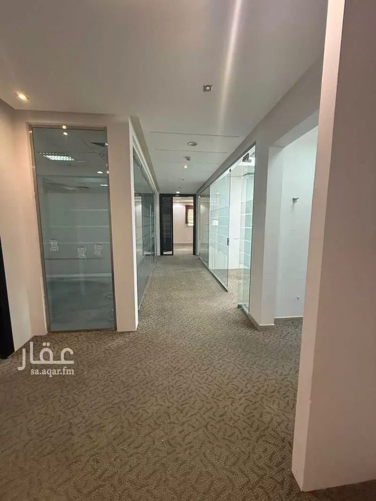 مكتب تجاري للإيجار في شارع الملك عبدالعزيز ابن عبدالرحمن سعود الفرعي, حي الغدير, مدينة الرياض, منطقة الرياض صورة 2