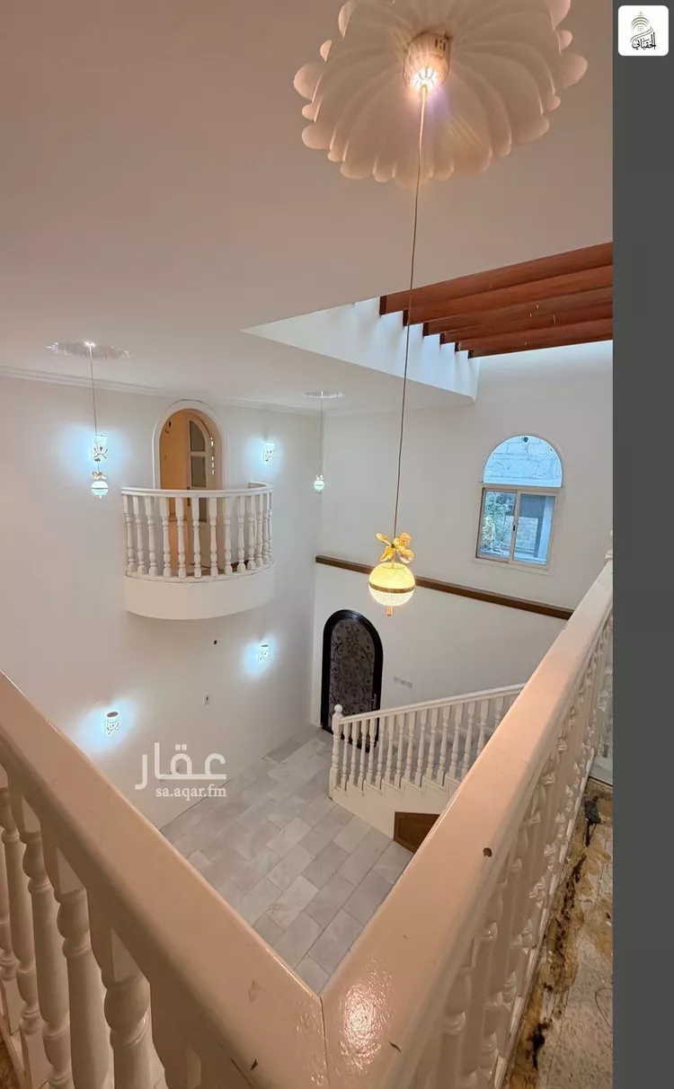 فيلا للبيع في شارع حارثة بن سهل, حي الورود, مدينة الرياض, منطقة الرياض صورة 2