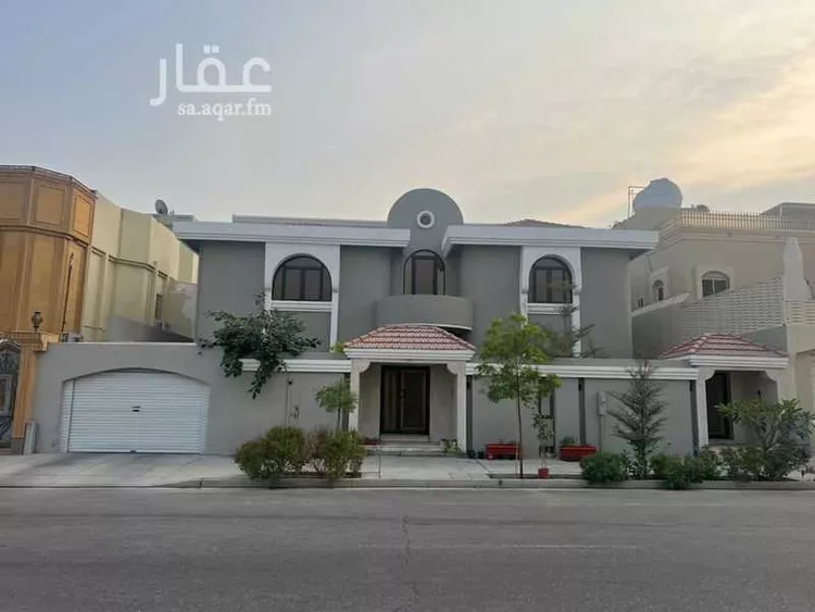 فيلا للبيع في شارع اسماء بنت ابي بكر, حي الدانة الشمالية, مدينة الظهران, المنطقة الشرقية