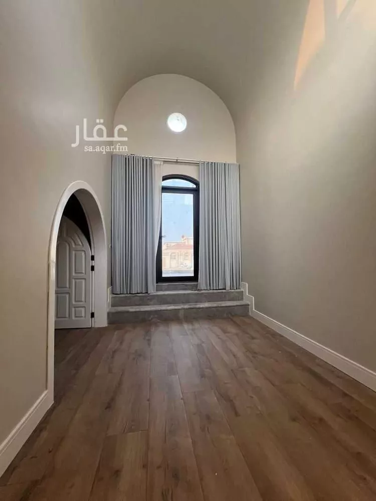 فيلا للبيع في شارع اسماء بنت ابي بكر, حي الدانة الشمالية, مدينة الظهران, المنطقة الشرقية صورة 2