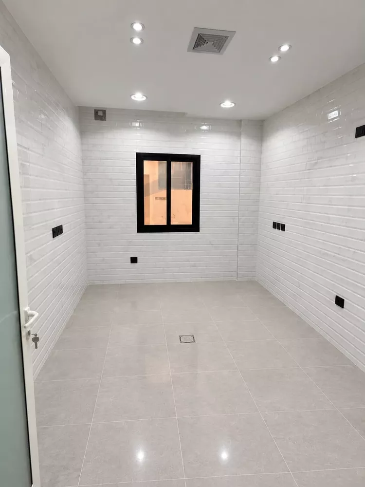 Apartment for Sale in Dammam Badr 7