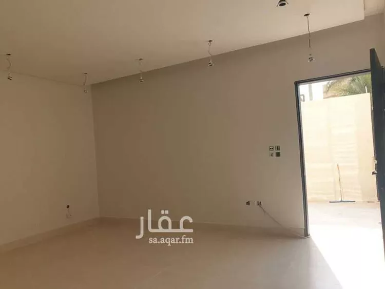 فيلا للبيع في شارع رشدي ملحس, حي الروضة, مدينة الرياض, منطقة الرياض صورة 3