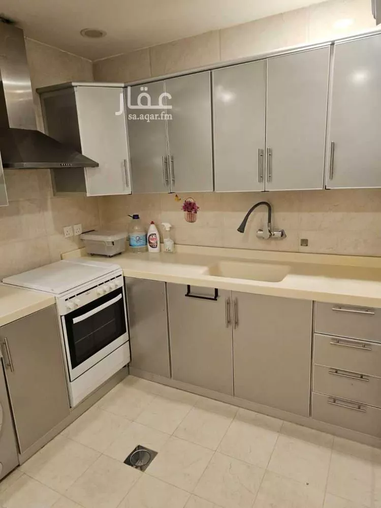 شقة للإيجار في شارع أبي حدرية, حي المعذر الشمالي, مدينة الرياض, منطقة الرياض