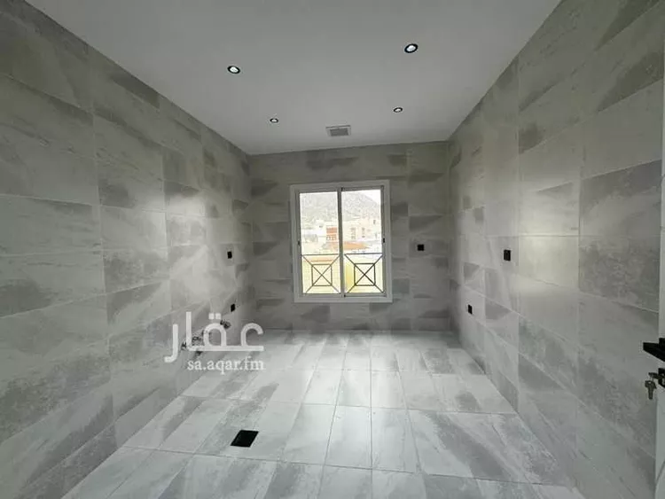 شقة للبيع في شارع علي القارئ, حي بطحاء قريش, مدينة مكة المكرمة, منطقة مكة المكرمة 13