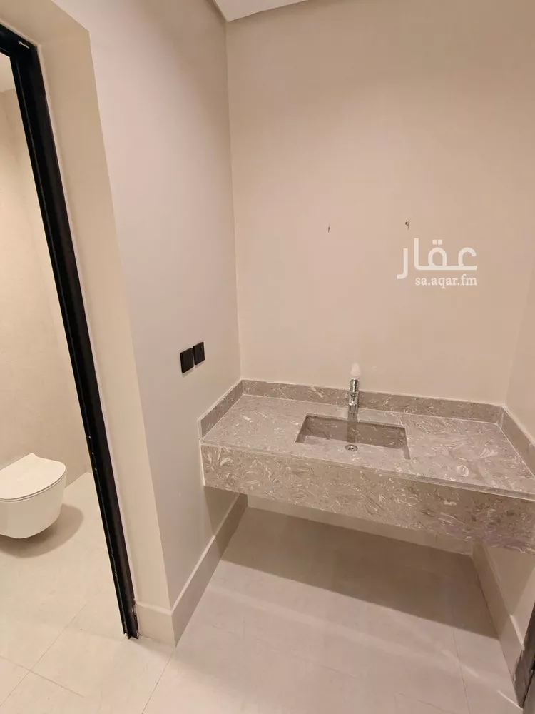شقة للبيع في شارع الخليل بن احمد, حي الزهور, مدينة الدمام, المنطقة الشرقية 6