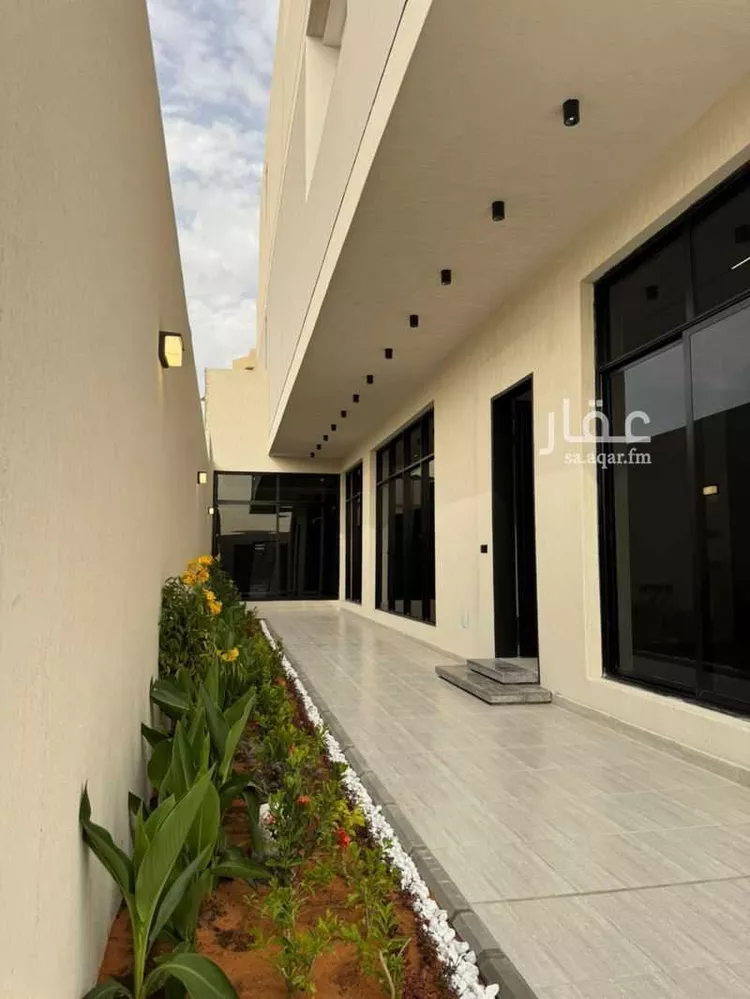 Floor for Sale in Riyadh Al Qirawan صورة 3