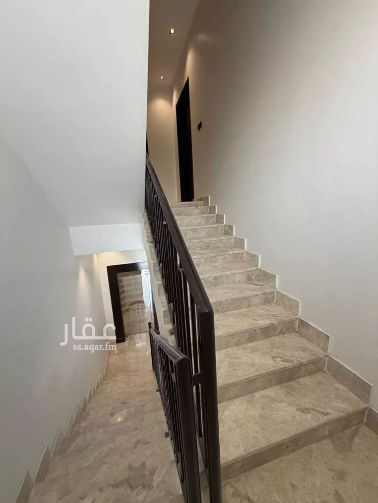 دور للبيع في شارع أحمد بن إبراهيم الأزهري, حي الرمال, مدينة الرياض, منطقة الرياض صورة 2
