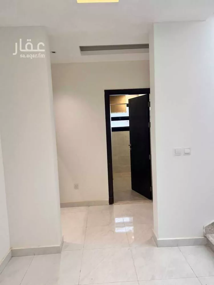 Villa for Sale in Riyadh Al Janadriyah 9