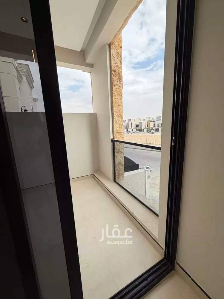 دور للبيع في شارع حمدان بن ذي النون, حي الرمال, مدينة الرياض, منطقة الرياض صورة 3