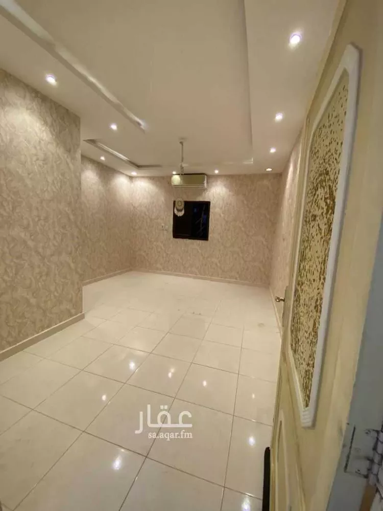 فيلا للبيع في شارع الدفاع, حي إشبيلية, مدينة الرياض, منطقة الرياض صورة 5