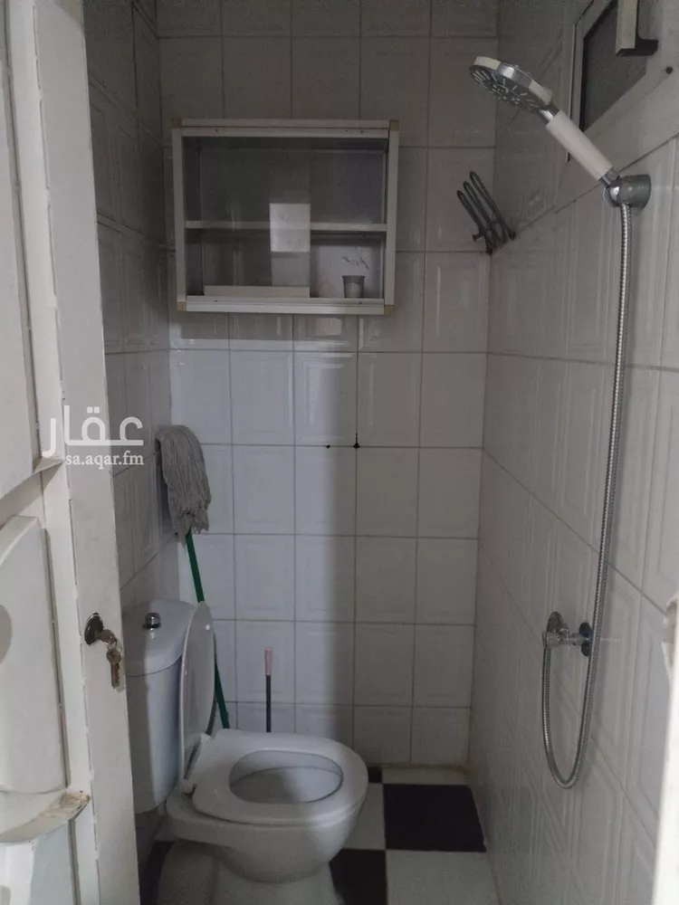 شقة للإيجار في شارع عبدالله بن عبدالحكم, حي الصفاء, مدينة جدة, منطقة مكة المكرمة صورة 3