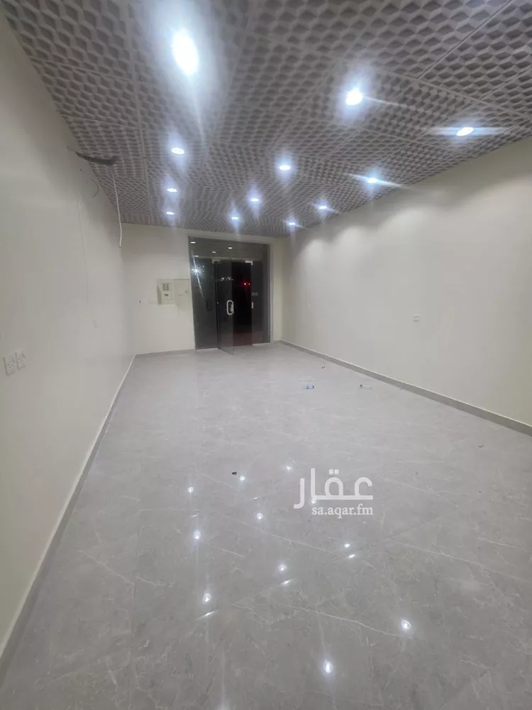 محل للإيجار في شارع عبدالصمد ابن علي ابن المامون, حي الرانوناء, مدينة المدينة المنورة, منطقة المدينة المنورة صورة 2