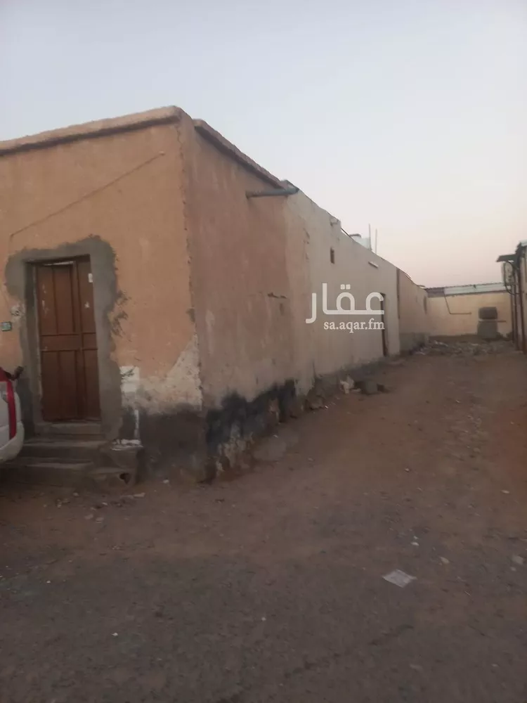 دور للبيع في شارع هلال بن عاصم, حي وعيرة, مدينة المدينه المنوره, منطقة المدينة المنورة صورة 3