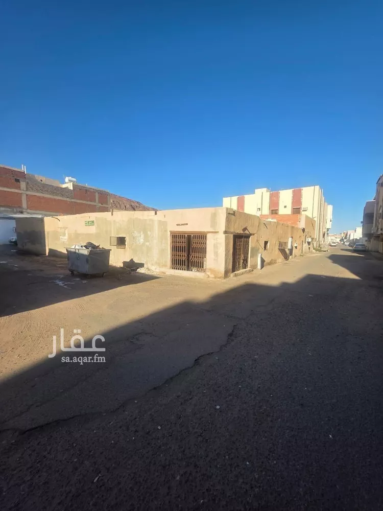 دور للبيع في شارع ممر مشاه 2209, حي وعيرة, مدينة المدينة المنورة, منطقة المدينة المنورة