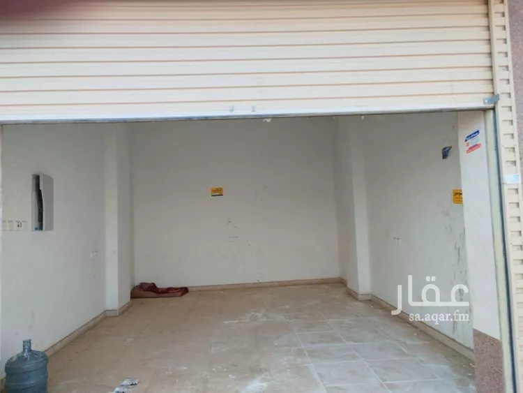 محل للإيجار في شارع جثيمة ابن عبدالرحمن, حي الدفاع, مدينة المدينة المنورة, منطقة المدينة المنورة صورة 3