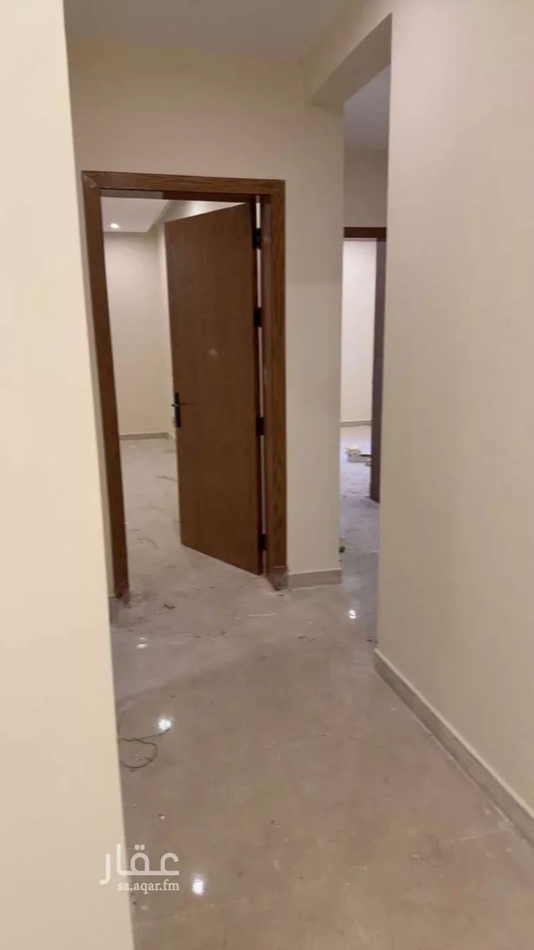 عمارة للإيجار في شارع بريدة, حي الثقبة, مدينة الخبر, المنطقة الشرقية صورة 2