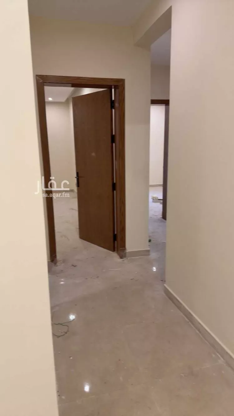 عمارة للبيع في شارع بريدة, حي الثقبة, مدينة الخبر, المنطقة الشرقية صورة 2