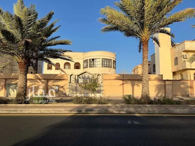 فيلا للبيع في شارع عبدالمحسن بن عبدالعزيز, حي العهن, مدينة المدينة المنورة, منطقة المدينة المنورة