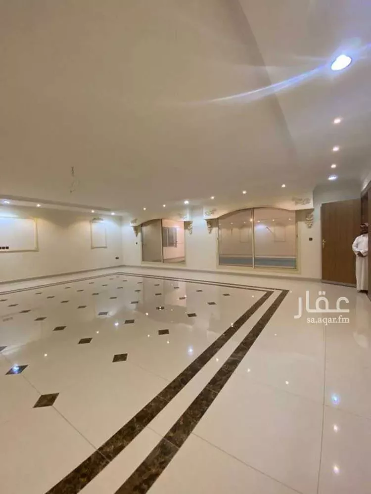فيلا للبيع في شارع عبدالوهاب ابن عيسى الفارسي, حي الرانوناء, مدينة المدينة المنورة, منطقة المدينة المنورة 8