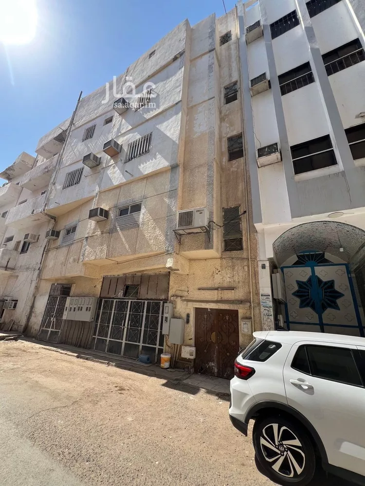 عمارة للبيع في شارع عباد ابن سهل ابن مخرمة, حي قربان, مدينة المدينة المنورة, منطقة المدينة المنورة صورة 3