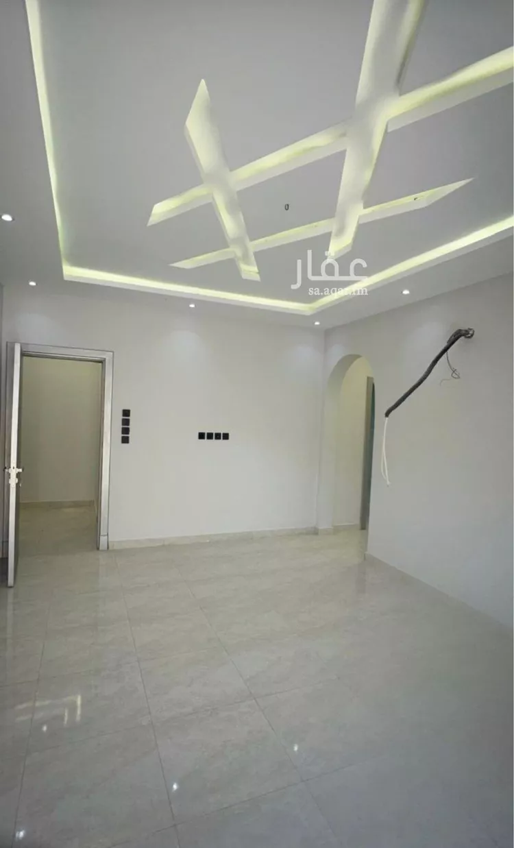 عمارة للبيع في شارع عبدالله ابن ابي ميسرة, حي المطار, مدينة المدينة المنورة, منطقة المدينة المنورة صورة 3