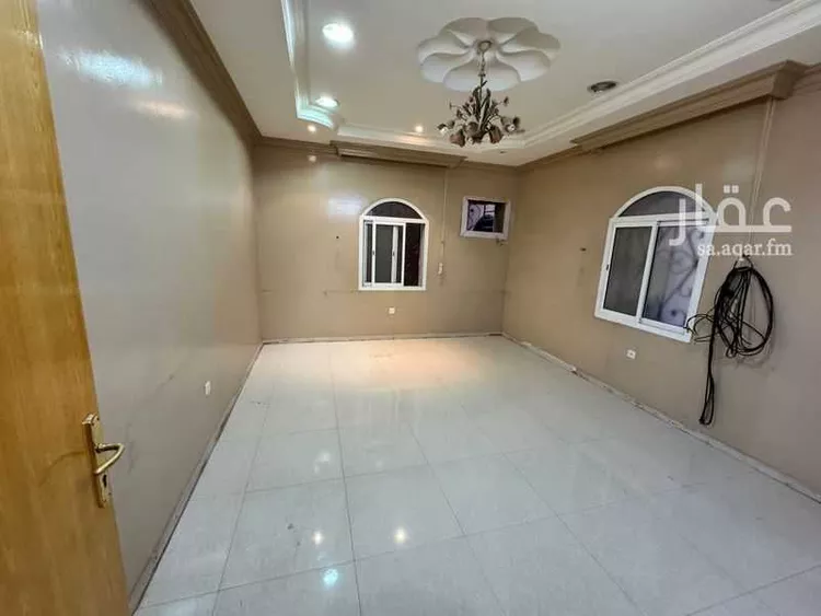فيلا للبيع في شارع ابن جرير الطبري, حي السويدي, مدينة الرياض, منطقة الرياض صورة 3