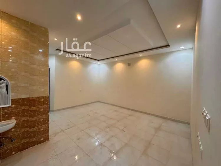 فيلا للبيع في شارع الحشام, حي العزيزية, مدينة الرياض, منطقة الرياض صورة 3