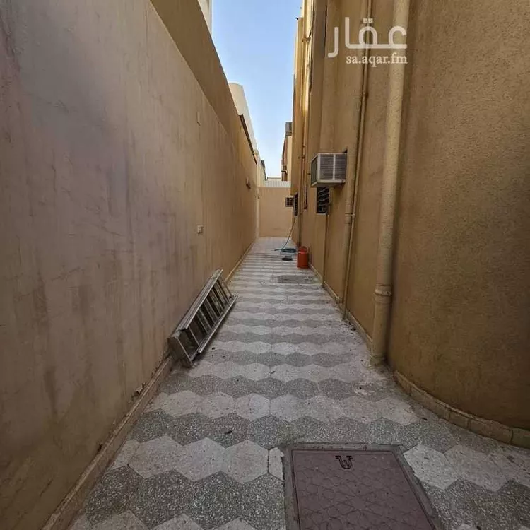 فيلا للبيع في شارع أسيد بن عبدالله, حي ظهرة البديعة, مدينة الرياض, منطقة الرياض صورة 3