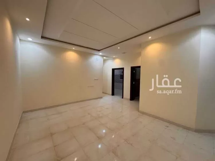 فيلا للبيع في شارع الحشام, حي العزيزية, مدينة الرياض, منطقة الرياض 8
