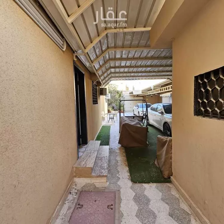 فيلا للبيع في شارع أسيد بن عبدالله, حي ظهرة البديعة, مدينة الرياض, منطقة الرياض صورة 5