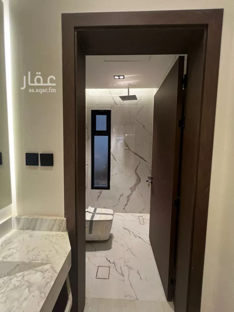 فيلا للبيع في شارع زكريا بن إسحاق, حي النرجس, مدينة الرياض, منطقة الرياض صورة 2