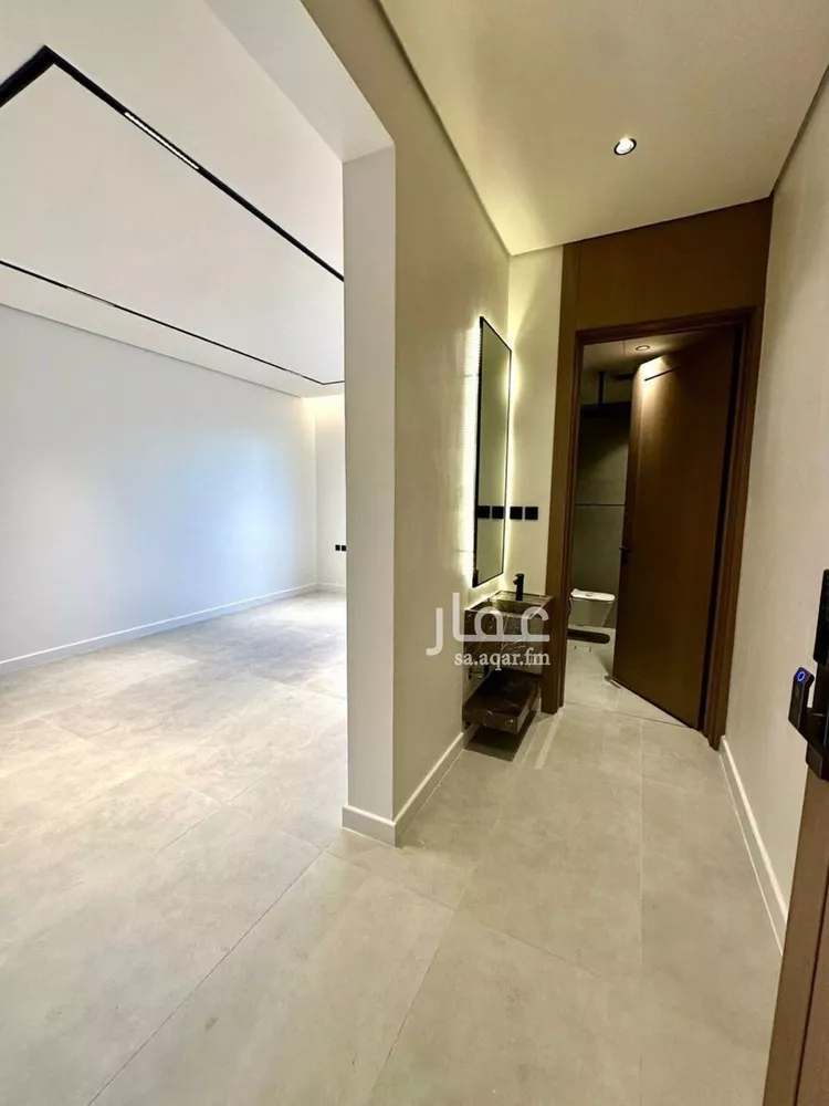 Floor for Sale in Riyadh An Narjis 7