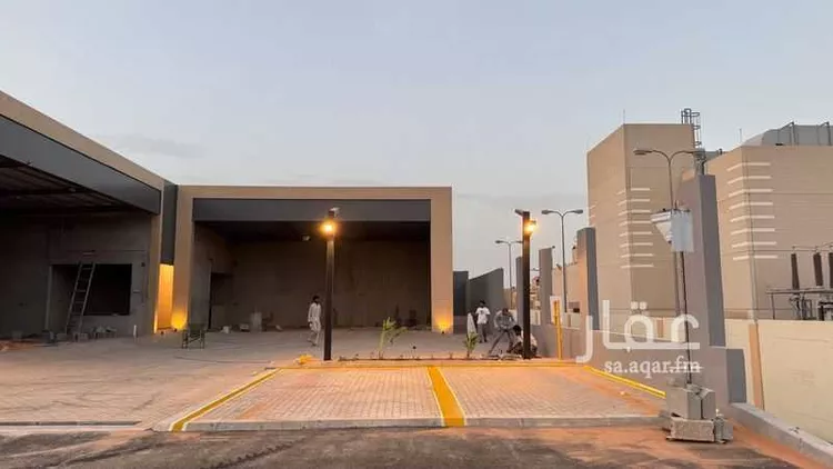 محل للإيجار في شارع علي بن النقيب ، حي الحزم ، الرياض ، منطقة الرياض صورة 3
