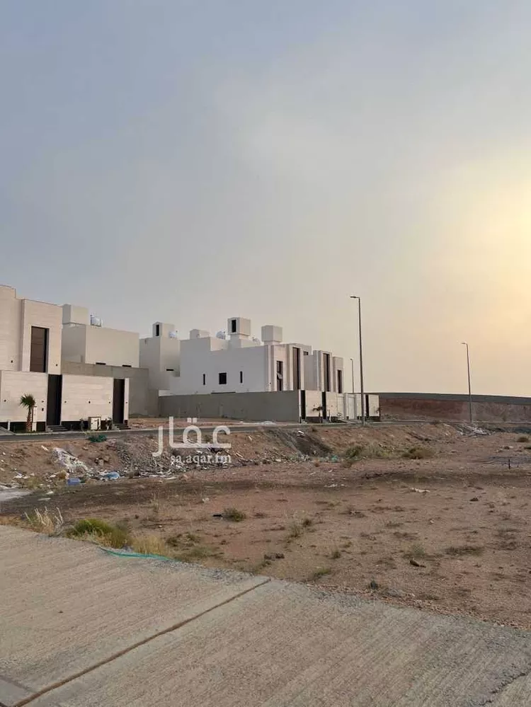 أرض للبيع في شارع صالح بن عذل ، حي العرفاء الغربية ، الطائف ، الطائف