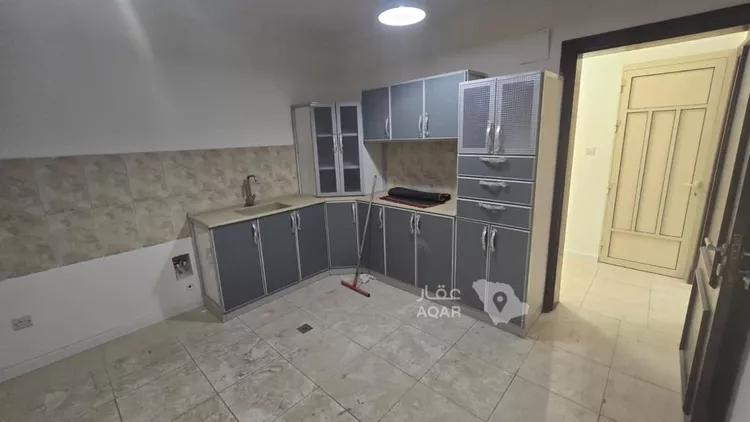 شقة للإيجار في شارع عمر البغدادي, حي اليرموك, مدينة الخبر, المنطقة الشرقية 9