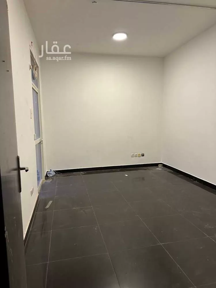 مكتب تجاري للإيجار في شارع التخصصي, حي النخيل, مدينة الرياض, منطقة الرياض صورة 3