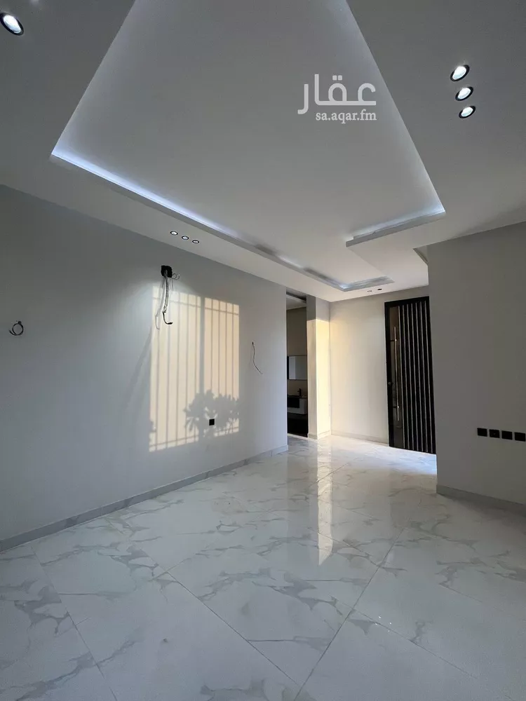 فيلا للإيجار في شارع الكمال بن طلحة, حي المهدية, مدينة الرياض, منطقة الرياض صورة 3