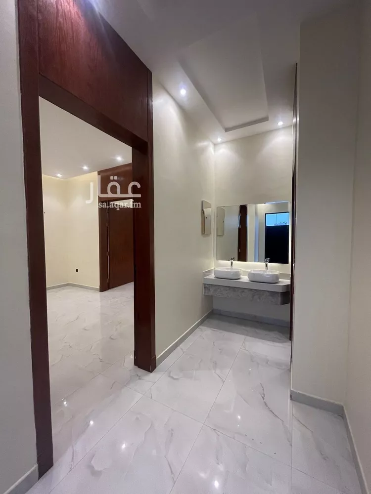 فيلا للإيجار في شارع الملتزم, حي المهدية, مدينة الرياض, منطقة الرياض صورة 4