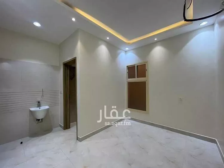 فيلا للإيجار في شارع سليمان بن بنين الدقيقي, حي المهدية, مدينة الرياض, منطقة الرياض 8