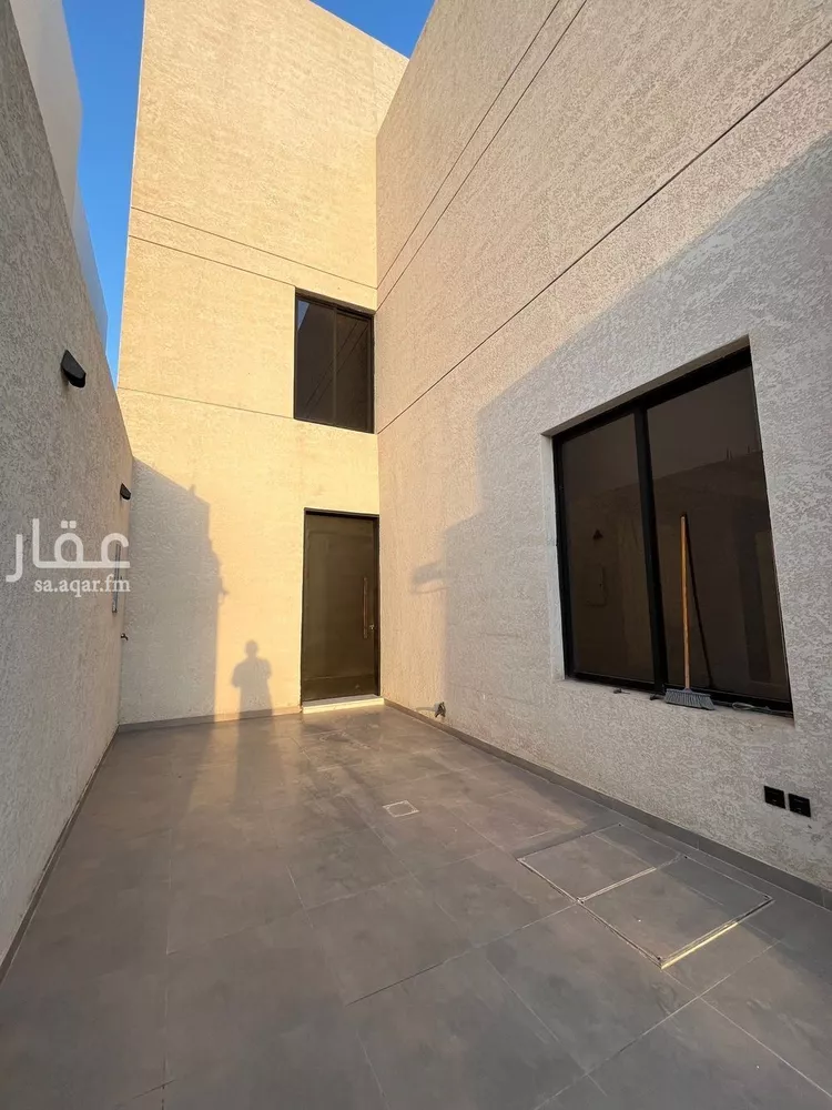 فيلا للإيجار في شارع الكمال بن طلحة, حي المهدية, مدينة الرياض, منطقة الرياض