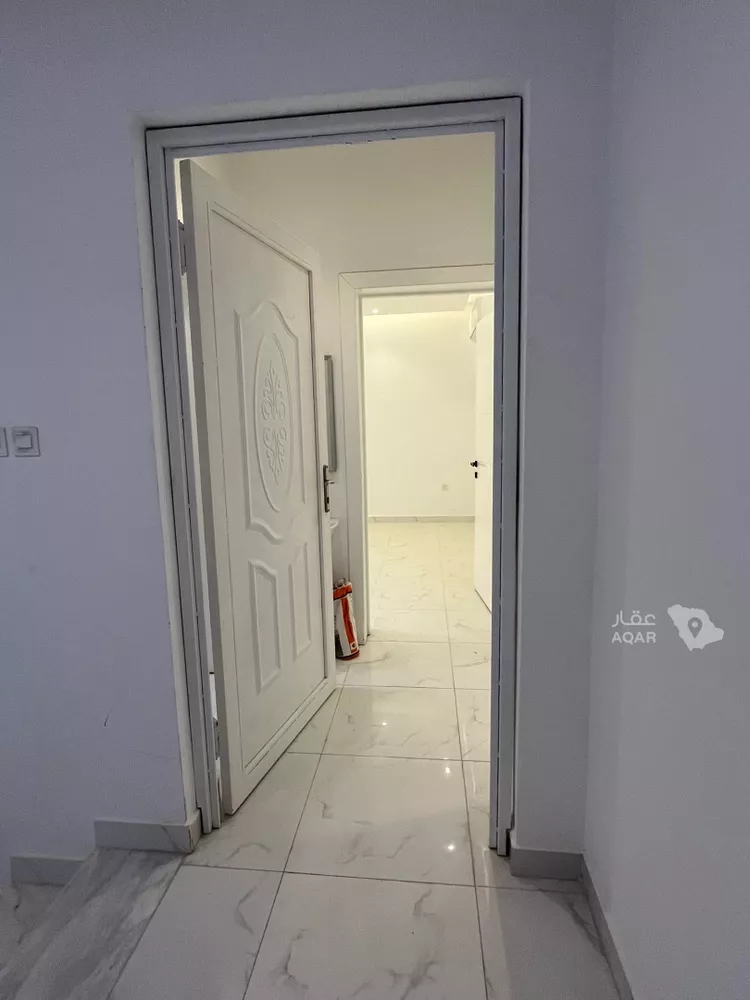 شقة للإيجار في شارع أحمد الكازروني, حي المهدية, مدينة الرياض, منطقة الرياض 9